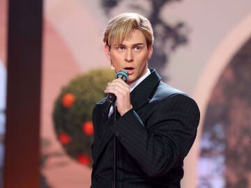 J Kbello viaja a los 90 con Locom&iacute;a&hellip; &iexcl;y monta un espect&aacute;culo con &lsquo;Loco Vox&rsquo;!