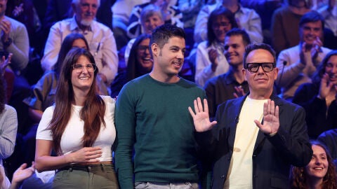 &Agrave;ngel Ll&agrave;cer busca novio a Chenoa entre el p&uacute;blico de Tu cara me suena: &ldquo;&iexcl;Lo necesita!&rdquo;