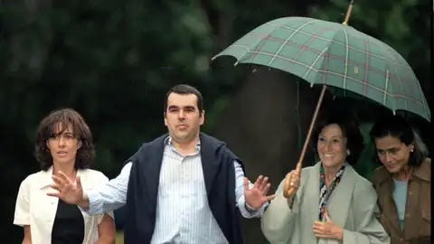 El abogado vizcaíno Cosme Delclaux, secuestrado por ETA en una imagen del 1 de julio de 1977 El abogado vizcaíno Cosme Delclaux, secuestrado por ETA en una imagen del 1 de julio de 1977