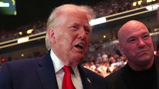 Dana White junto a Donald Trump en un evento de la UFC Dana White junto a Donald Trump en un evento de la UFC