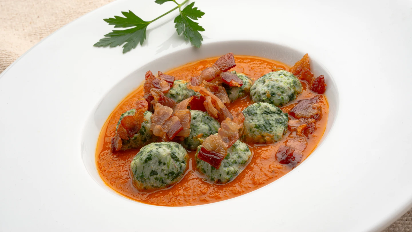 Malfatti de espinacas y ricota: Karlos Arguiñano flipa con este plato "bonito y rico" Malfatti de espinacas y ricota: Karlos Arguiñano flipa con este plato "bonito y rico"