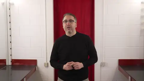 Conociendo a Anibal Gómez Conociendo a Anibal Gómez