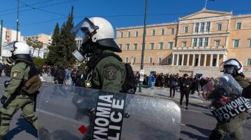 Polic&iacute;a de Atenas, imagen de archivo