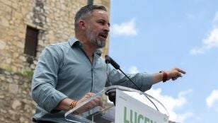 Abascal afea a Moreno que no hable de la migraci&oacute;n: "tienen el coraz&oacute;n grande para los de fuera y no para los de casa"