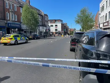 La policía de Londres en el lugar del ataque La policía de Londres en el lugar del ataque
