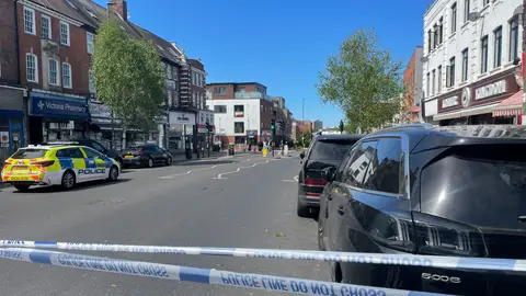 La policía de Londres en el lugar del ataque La policía de Londres en el lugar del ataque