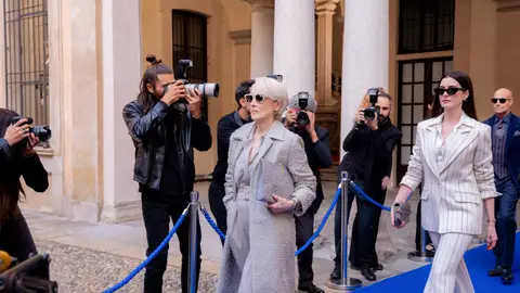 Meryl Streep y Anne Hathaway como Miranda Priestly y Andrea Sachs en El diablo viste de Prada 2 Meryl Streep y Anne Hathaway como Miranda Priestly y Andrea Sachs en El diablo viste de Prada 2