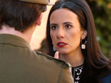Cloe se enfrenta a Rodrigo para proteger a Valentina, &iexcl;no va a permitir que vuelva a hacerle da&ntilde;o a su amiga!
