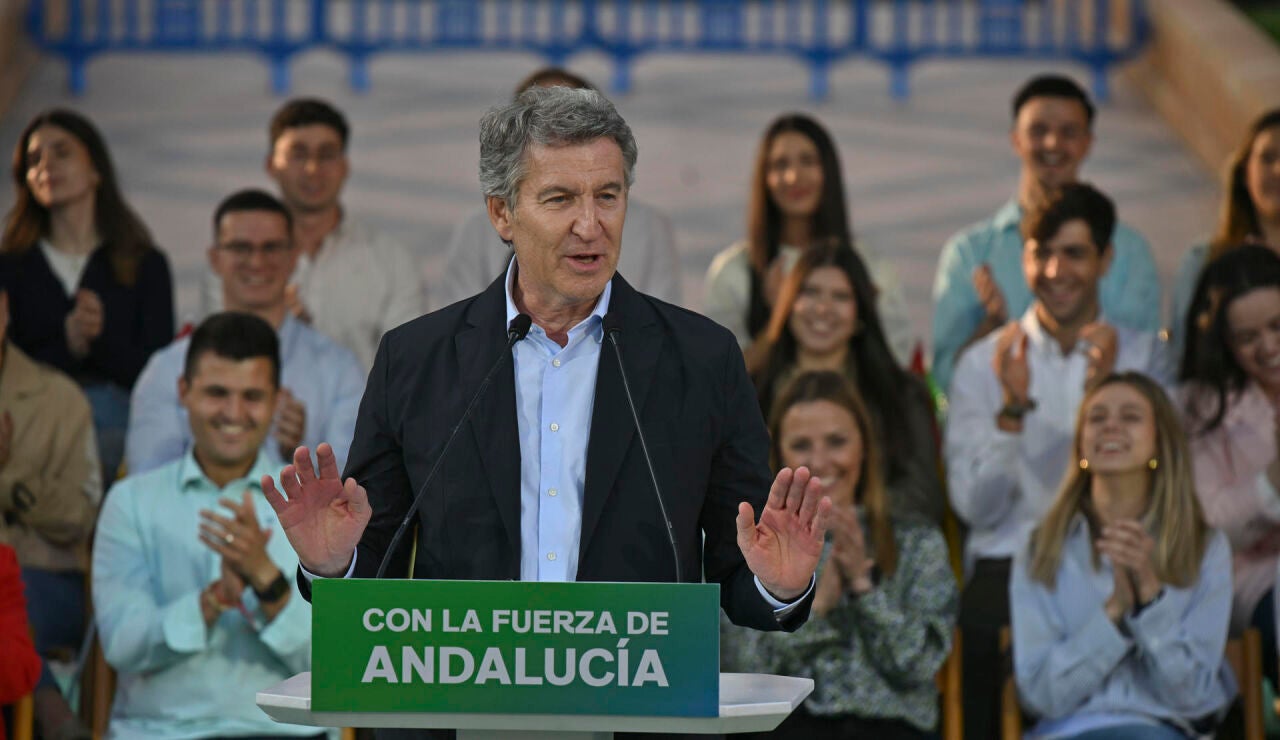 Feij&oacute;o en un mitin en Andaluc&iacute;a