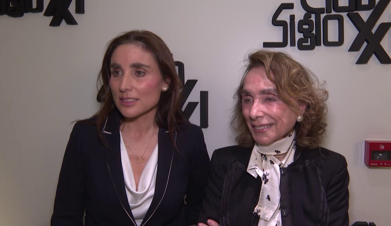 Paloma Segrelles y su madre, Paloma de Arezana