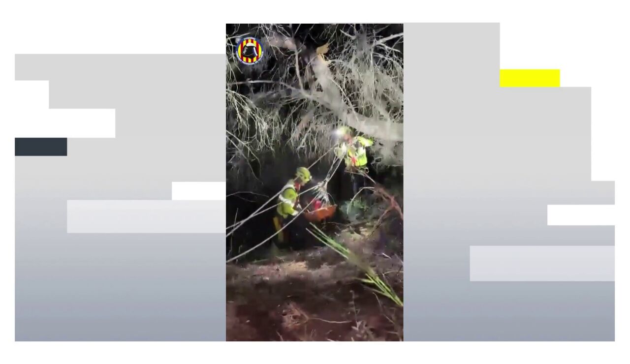 Rescatan a un motorista tras caer por un barranco en B&eacute;tera