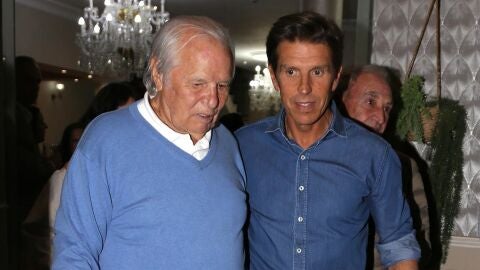 Manuel Díaz El Cordobés junto a su padre, Manuel Benítez