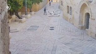 Un extremista jud&iacute;o agrede a una monja