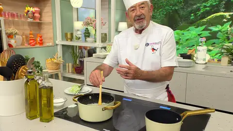 ¿Cómo elaborar una crema pastelera casera fácil y rápida? Arguiñano lo explica paso a paso ¿Cómo elaborar una crema pastelera casera fácil y rápida? Arguiñano lo explica paso a paso