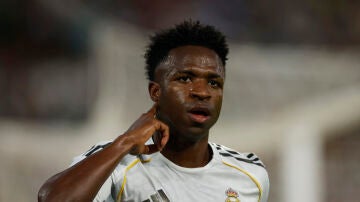 Vinicius celebra un gol ante el Betis