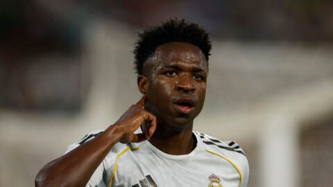 Vinicius celebra un gol ante el Betis