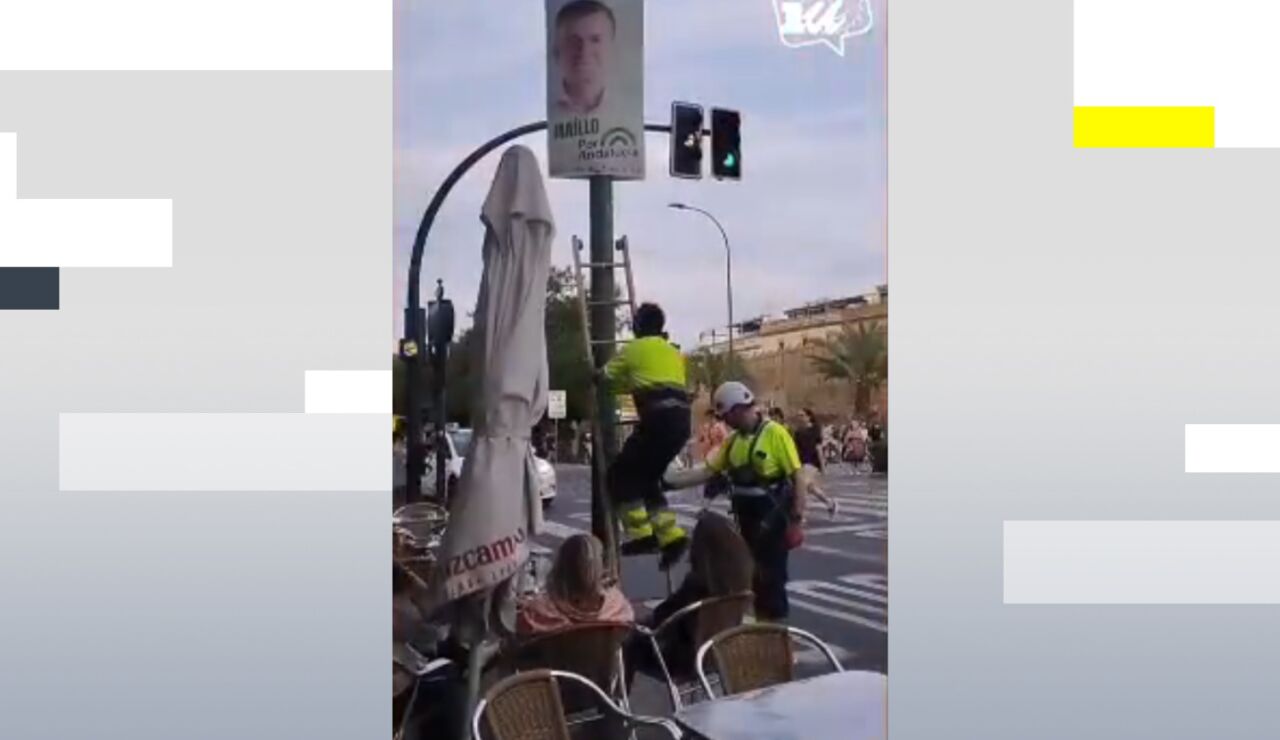 Pol&eacute;mica en Sevilla por la retirada de carteles electorales