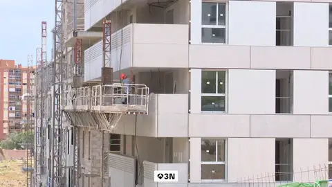 La guerra afecta al sector de la construcción: "Los materiales han subido entre un cinco y un 10%" La guerra afecta al sector de la construcción: "Los materiales han subido entre un cinco y un 10%"