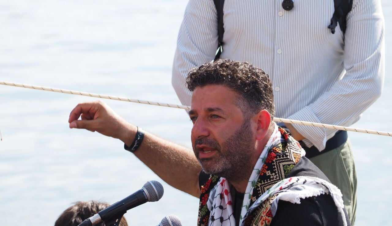 Un tribunal israel&iacute; extiende hasta el martes la detenci&oacute;n del activista espa&ntilde;ol y su compa&ntilde;ero brasile&ntilde;o