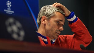  Antoine Griezmann, en la sala de prensa del Emirates Stadium