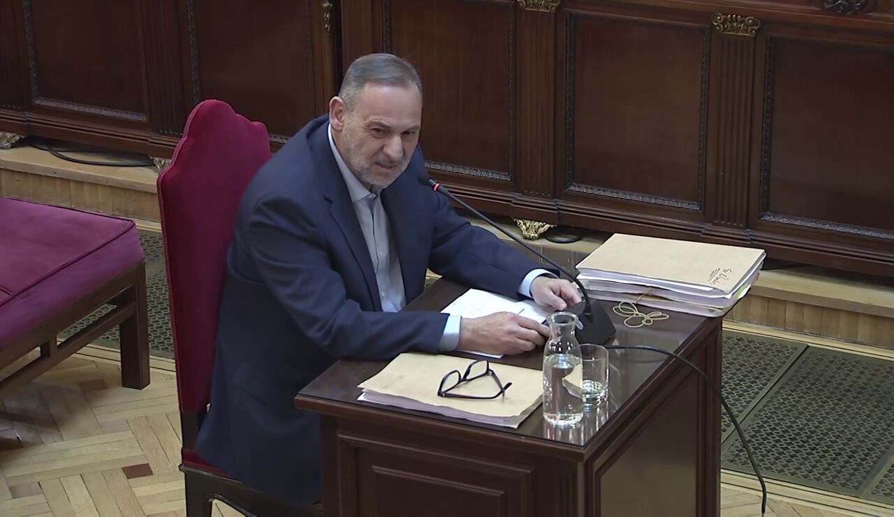 &Aacute;balos niega conocer la oferta de Aldama por las mascarillas de Soluciones de Gesti&oacute;n: "Por mi mano no pas&oacute; ninguna"