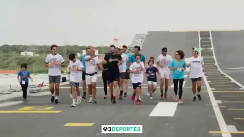 Participantes del Reto Pichón en el Juan Carlos I Participantes del Reto Pichón en el Juan Carlos I
