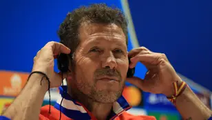 Simeone, en la sala de prensa del Emirates Stadium