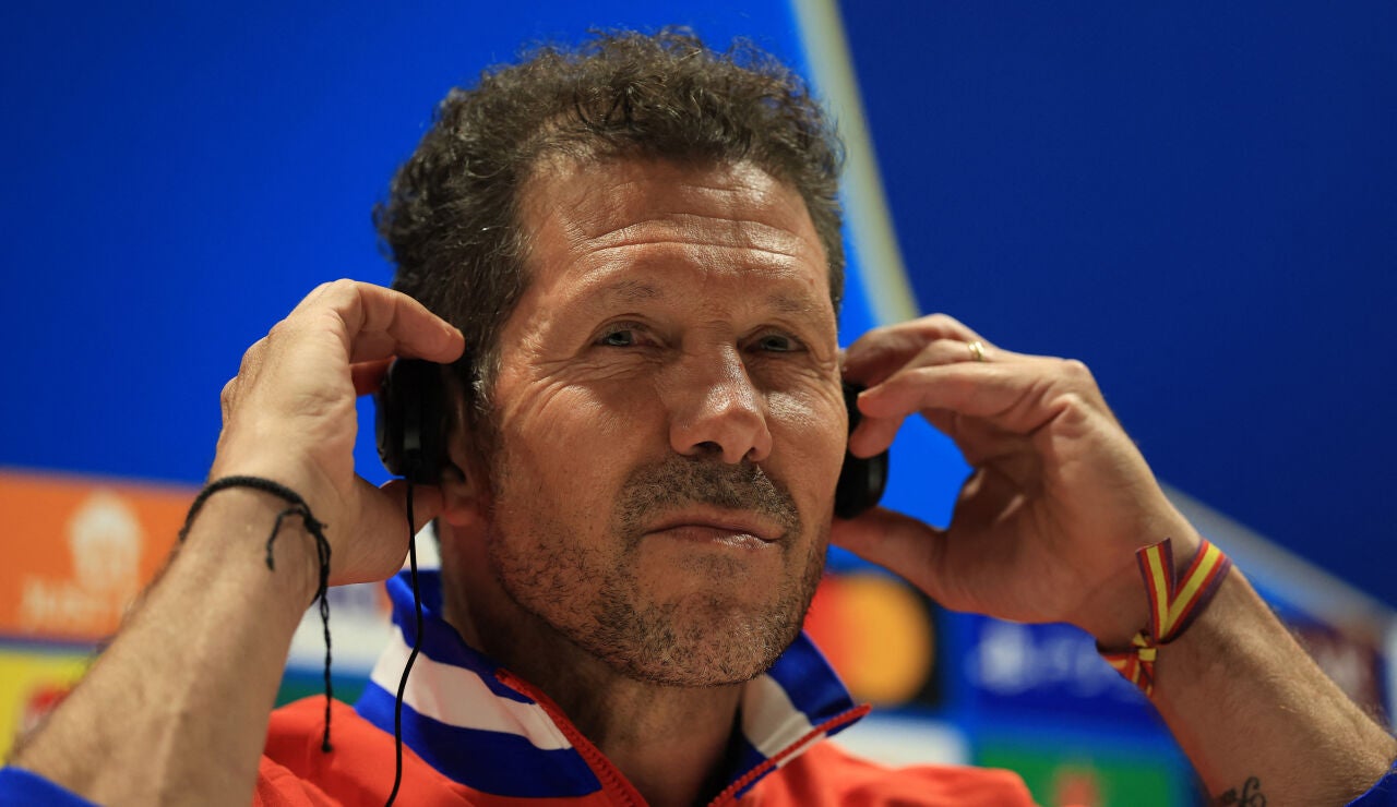 Simeone, en la sala de prensa del Emirates Stadium