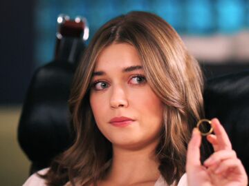 Seyran le ense&ntilde;a a su hermana la prueba definitiva del amor de Ferit