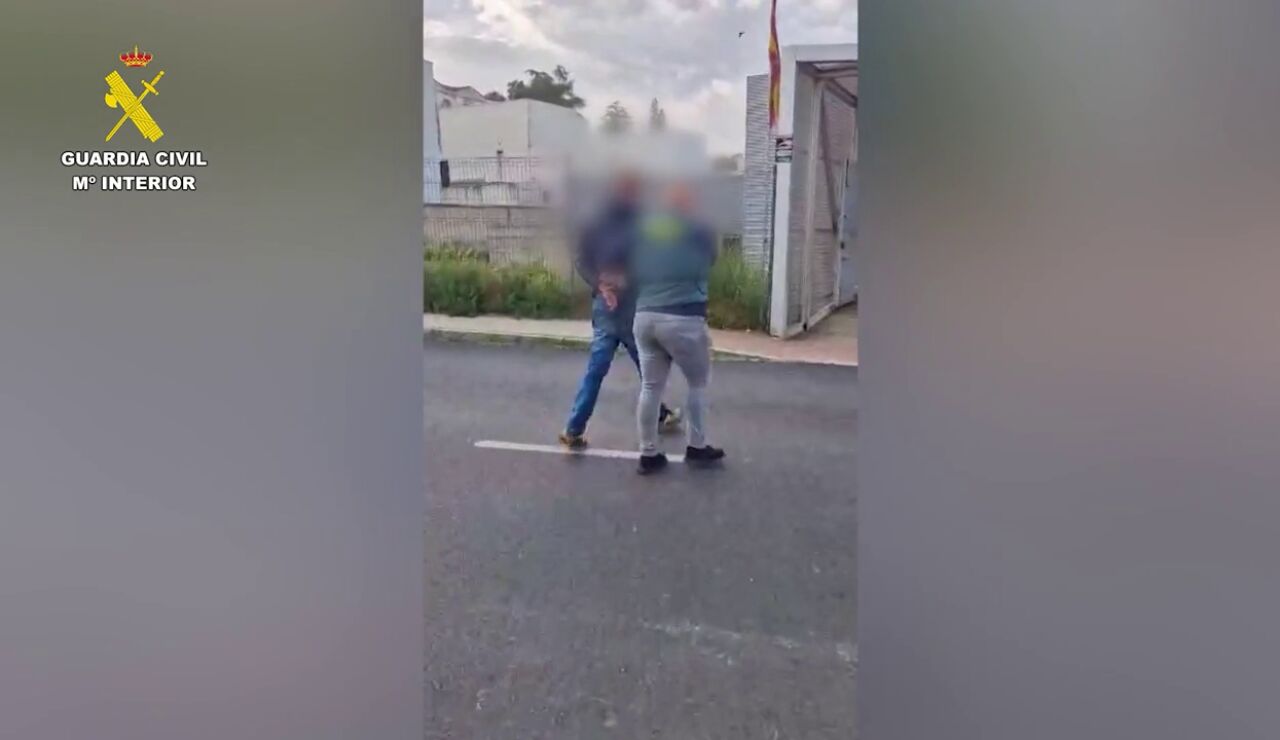 El v&iacute;deo de la detenci&oacute;n del profesor de Huelva