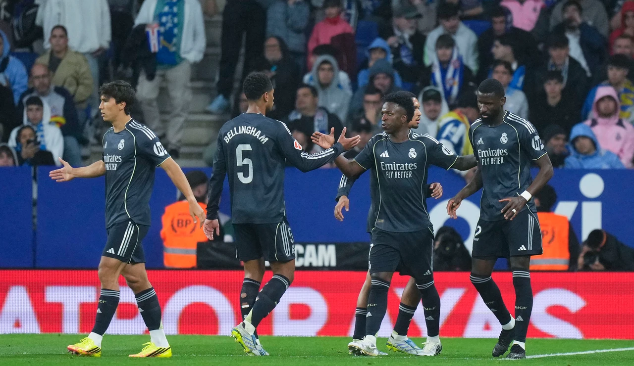 Vinicius celebra un gol ante el Espanyol
