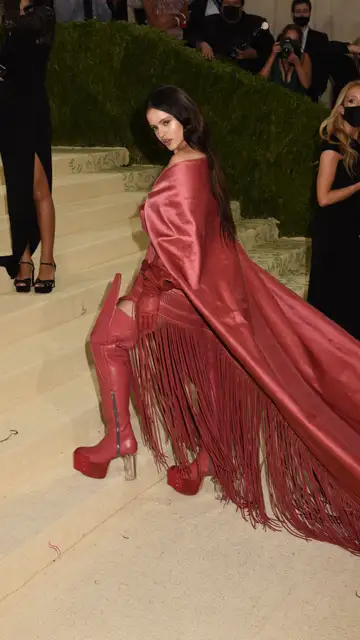 Rosalía en la Met Gala 2021 Rosalía en la Met Gala 2021