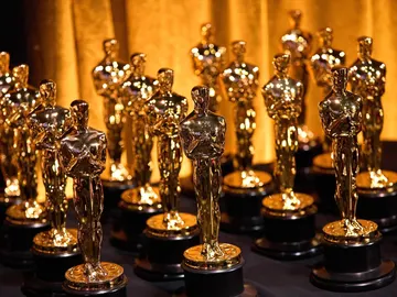 Estatuillas de los Premios Oscar de Hollywood Estatuillas de los Premios Oscar de Hollywood