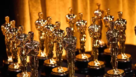 Estatuillas de los Premios Oscar de Hollywood Estatuillas de los Premios Oscar de Hollywood