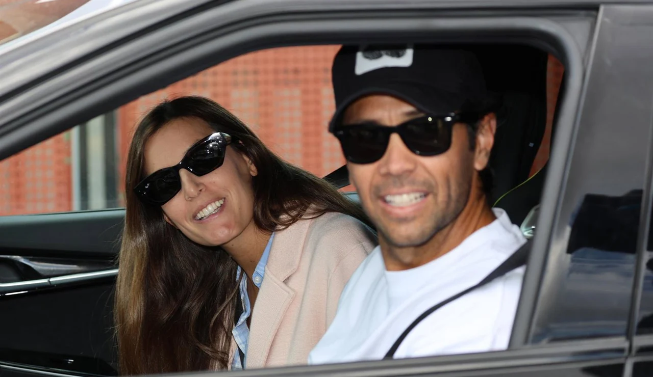 Ana Boyer y Fernando Verdasco saliendo del hospital