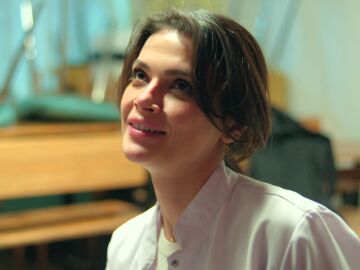 Cihan cae enfermo y Alya pasa la noche con &eacute;l: lo que ocurre lo cambia todo