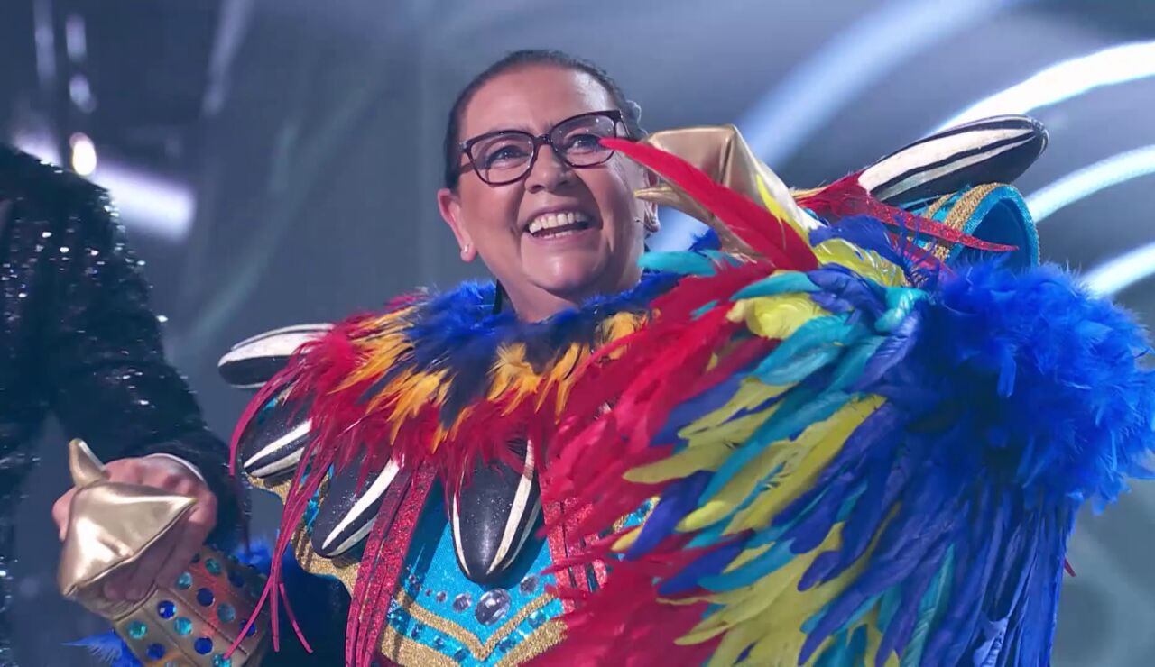&iexcl;Mar&iacute;a del Monte dinamita las apuestas del jurado! Era el Loro de Mask Singer