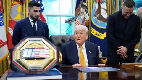 Topuria junto a Trump en la Casa Blanca Topuria junto a Trump en la Casa Blanca