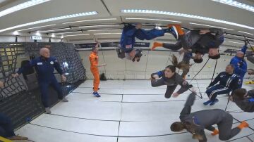 VOLANDO 