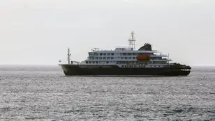 El crucero MV Hondius, en aguas de Cabo Verde