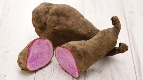 Ube o ñame morado (Dioscorea alata) 