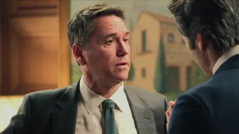 Pablo se enfrenta violentamente a Gabriel Pablo se enfrenta violentamente a Gabriel