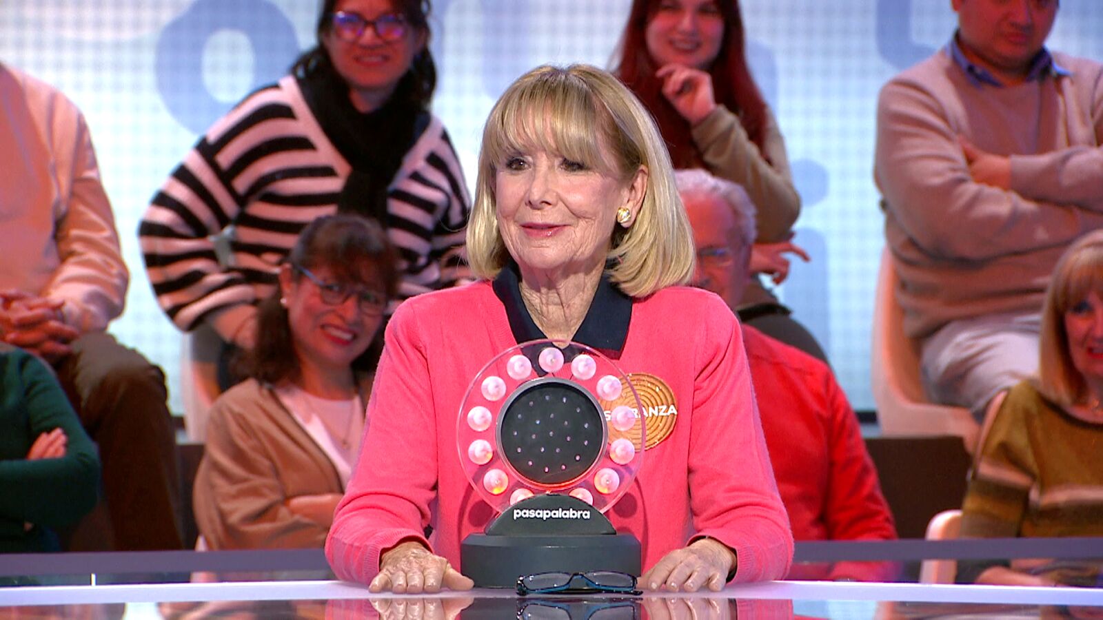 Esperanza Aguirre se adelanta a Javier en La Pista saltándose las normas de Pasapalabra