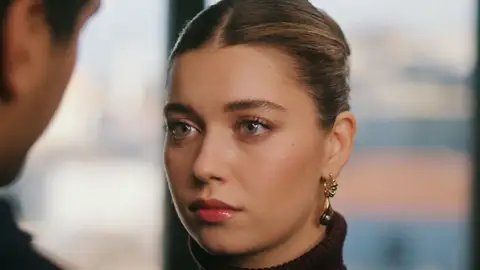 "Si no estás conmigo estoy incompleto, Seyran": Este domingo, nuevo capítulo de Una nueva vida "Si no estás conmigo estoy incompleto, Seyran": Este domingo, nuevo capítulo de Una nueva vida