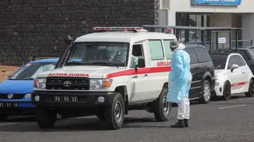 Imagen de una ambulancia en Praia, Cabo Verde Imagen de una ambulancia en Praia, Cabo Verde