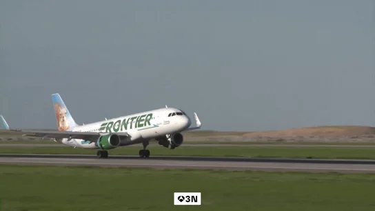 Muere una persona tras ser atropellada por un avión en una pista aérea en Denver Muere una persona tras ser atropellada por un avión en una pista aérea en Denver