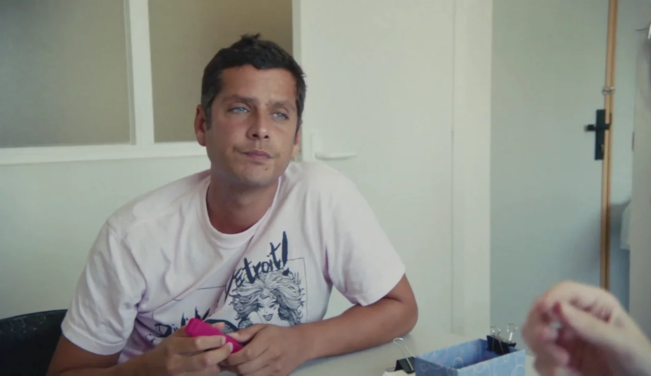Eduardo Casanova rompe su silencio y revela que vive con VIH en Sidosa: “Esto es una necesidad”