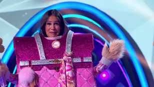 Begoña Villacís desvela el percance que sufrió en plena actuación en Mask Singer: “Se me cayó la máscara”