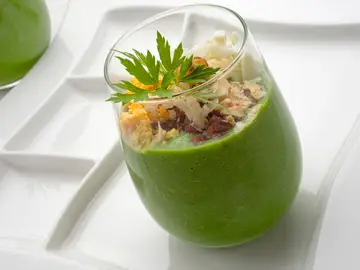 Llénate de energía con este batido de espinacas y aguacate de Karlos Arguiñano Llénate de energía con este batido de espinacas y aguacate de Karlos Arguiñano