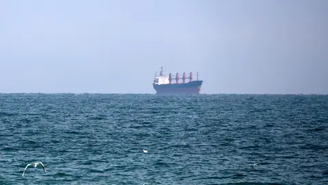 El barco Ursa Major antes de hundirse frente a la costa de Murcia El barco Ursa Major antes de hundirse frente a la costa de Murcia